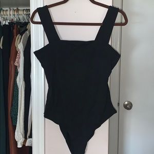Straight neck black body suit